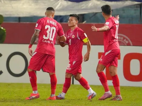 Quang Hải, Đình Bắc tỏa sáng, CAHN đè bẹp CLB Singapore