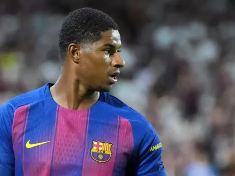 Barcelona báo tin không vui về Rashford
