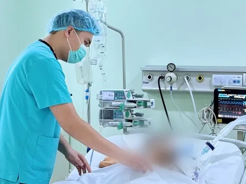 'Hỏng' phổi sau vài ngày hút thuốc lá điện tử 0