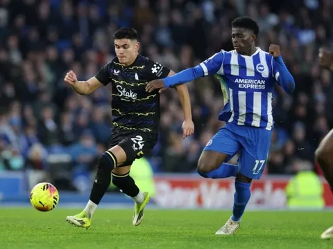 Baleba tụt lại sau ánh đèn 120 triệu bảng