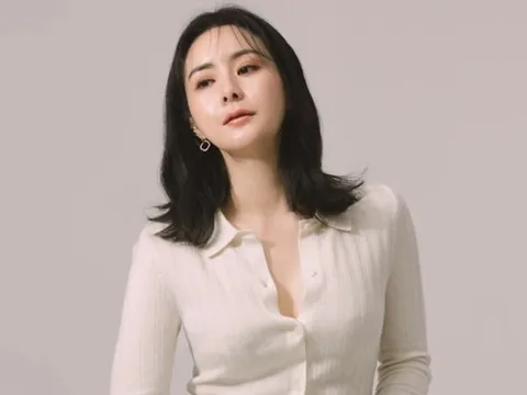 Nữ diễn viên Choi Jung Yoon tái hôn ở tuổi U50 với doanh nhân kém 5 tuổi