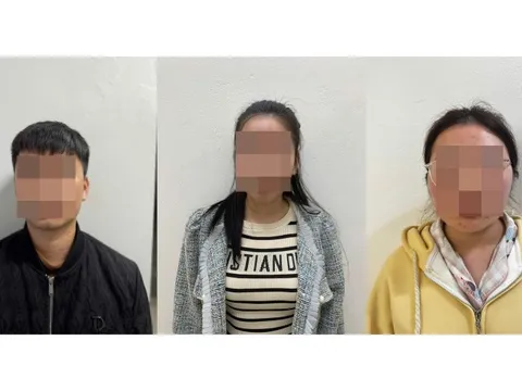 Vận chuyển trái phép hơn 10.000 tỷ đồng qua biên giới, 3 đối tượng bị khởi tố