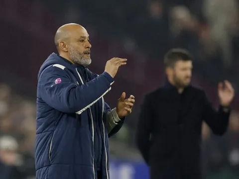 10,5 triệu bảng cho sự bất ổn của West Ham