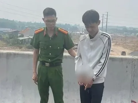 Bắt đối tượng vờ hỏi đường rồi giở trò đồi bại với bé gái