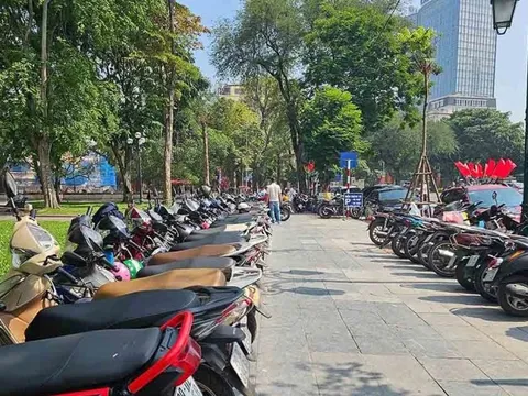 Bố trí bãi xe 800m2 gần hồ Gươm phục vụ người dân dịp Tết Nguyên đán