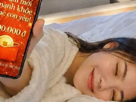 Lì xì xuyên biên giới: Cách người Việt giữ "lửa" Tết, quan tâm tới sức khỏe người thân bất chấp khoảng cách địa lý