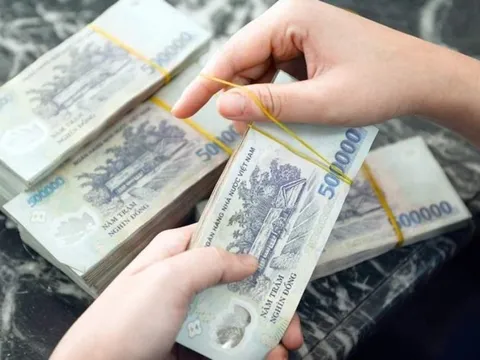 Đầu năm Bính Ngọ: Giữ tiền mặt, mua vàng hay xuống tiền bất động sản?