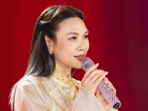 Xúc động với màn trình diễn của Mỹ Tâm tại Hoa Xuân Ca