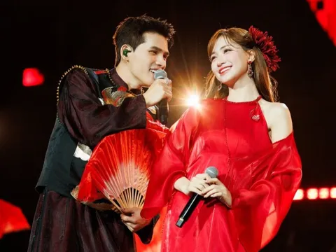 Quốc Thiên công khai nhắn gửi Hòa Minzy đúng thời khắc giao thừa