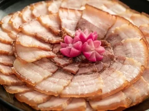 Giá heo hơi hôm nay 16/2: Tiếp đà giảm nhẹ, cả nước giao dịch trong khoảng từ 70.000 - 73.000 đồng/kg