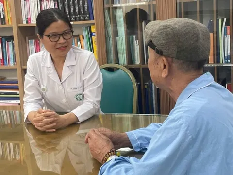 Bác sỹ cảnh báo nguy cơ bệnh ung thư nặng lên do ‘kiêng thuốc mùng Một’ 0