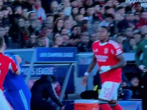 Valverde gây phẫn nộ