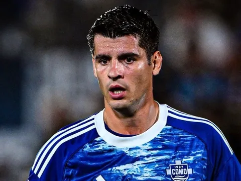 Morata đáp trả lời mắng 'nên đổi nghề' của HLV Fabregas