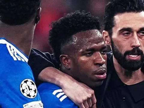 Vinicius lên tiếng khi bị gọi là 'con khỉ'