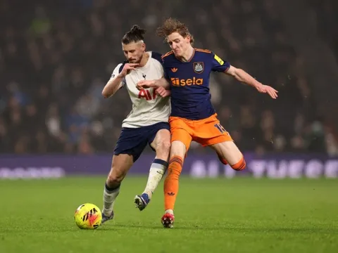 Cầu thủ nhanh nhất Champions League là ai?