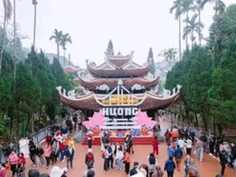 Hà Nội đón gần 594.000 lượt khách trong 5 ngày nghỉ Tết Nguyên đán