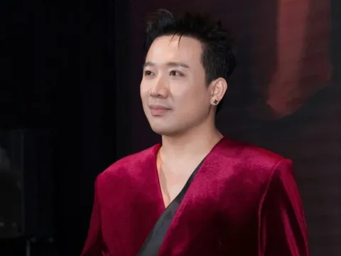 Bất ngờ thái độ của nhân viên cũ khi gặp lại Trấn Thành ở rạp chiếu phim