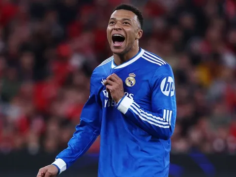 PSG trả tiền cho Mbappe