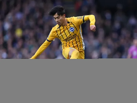 Brighton ôm hận vì từ chối 95 triệu euro cho Mitoma