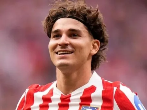 Barcelona phá kỷ lục chuyển nhượng vì Alvarez?