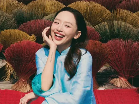 Tóc Tiên hài hước khoe 'bạn trai' ngay Tết, danh tính quá bất ngờ