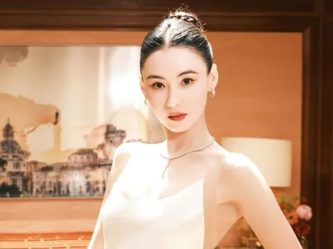 Trương Bá Chi cho nhân viên nghỉ Tết 1 tháng, đãi ngộ hậu hĩnh gây bất ngờ