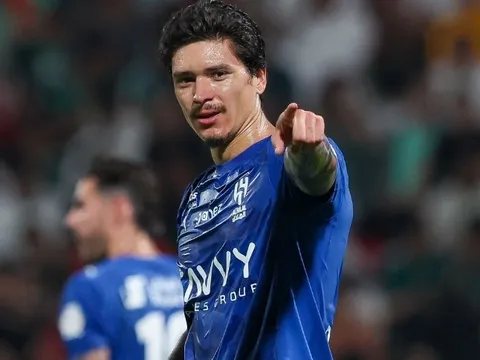 Premier League dậy sóng vì Darwin Nunez