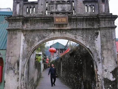 Làng cổ Đông Sơn - một trong 10 làng cổ đẹp nhất Việt Nam bên bờ sông Mã