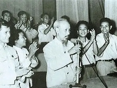 'La bàn tinh thần' từ tư tưởng đoàn kết