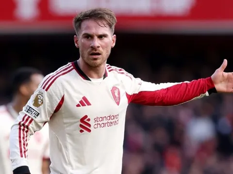 Bàn thắng phút 90+7 giúp Liverpool thoát hiểm