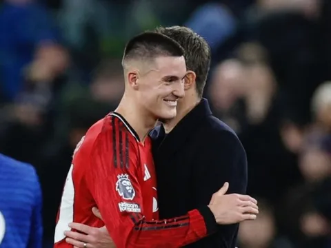 Thông điệp từ màn ăn mừng của Sesko