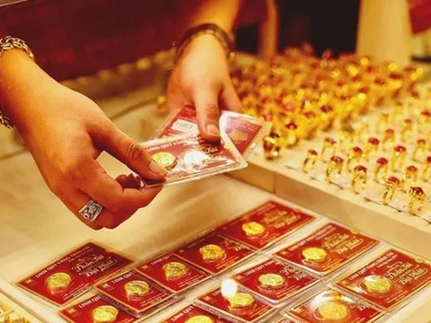 Ai nên mua vàng ngày Thần Tài?