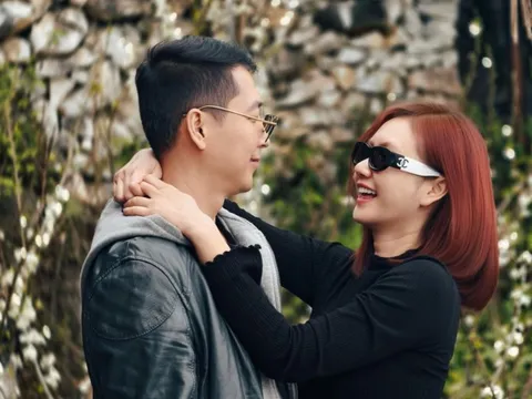 Hương Giang ngọt ngào với chồng hơn 11 tuổi trong ngày Tết