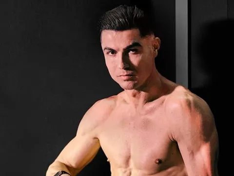 Cơ bắp của Ronaldo ở tuổi 41