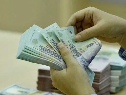 Bất ngờ số lượng người Việt gửi tiền tiết kiệm tại ngân hàng trong năm qua