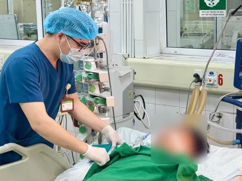 20 năm 'mở mắt ra là uống rượu', người đàn ông nôn 1 lít máu, suýt mất mạng 0