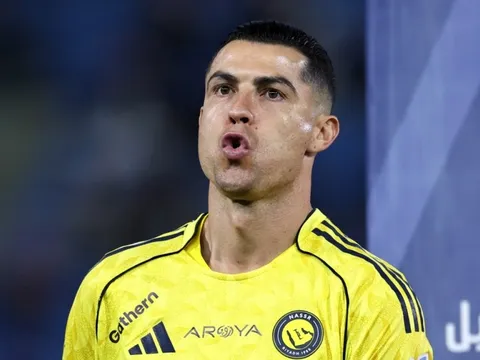 Sau sóng gió, Ronaldo bùng nổ với chuỗi bàn thắng