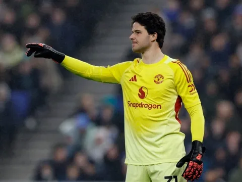 Manchester United đổi khác từ sự bình tĩnh của Lammens