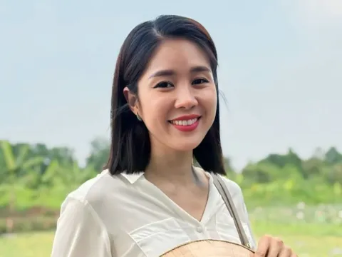 Lê Phương đăng đàn 5 chữ, khán giả nhận ra chi tiết liên quan Quý Bình