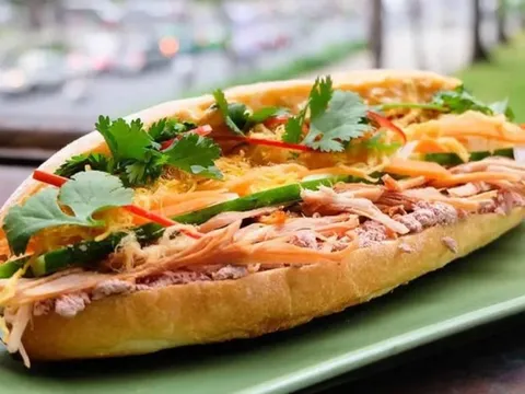 Bộ Y tế vào cuộc vụ 19 người nghi ngộ độc sau khi ăn bánh mì tại Đồng Tháp