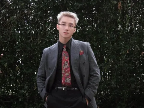 Sơn Tùng M-TP xả ảnh khai xuân, nhưng fan chỉ 'soi' một thứ