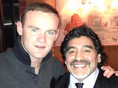 Ngày Maradona khiến Rooney không thể quên