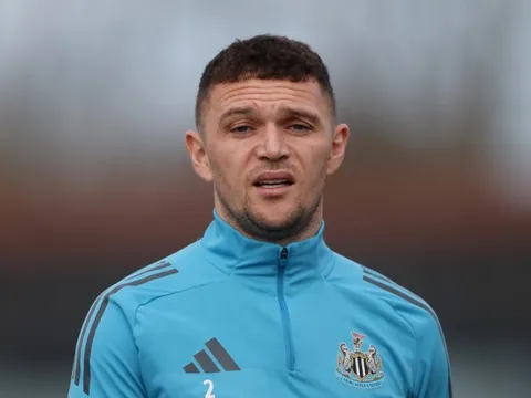 Trippier xuất hiện cùng người mẫu OnlyFans giữa sóng gió đời tư