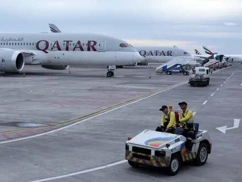 Xung đột Iran làm bóng đá châu Á tạm dừng