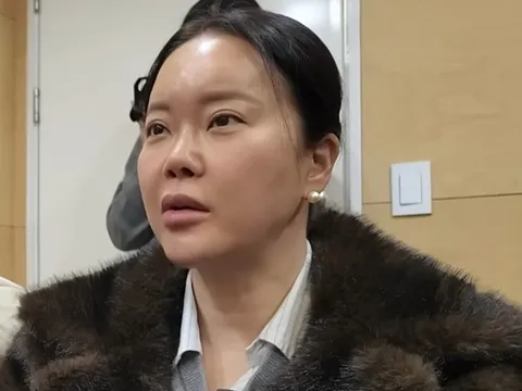 Baek Ji Young gặp biến chứng sau khi can thiệp 'dao kéo'