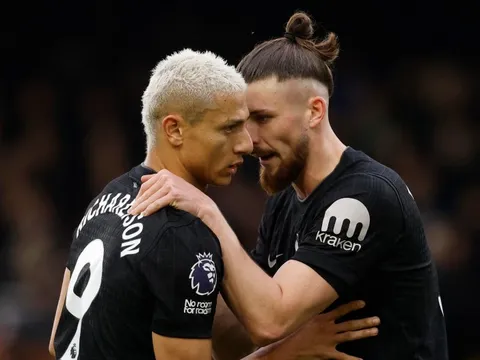 Tottenham lụn bại tại Premier League