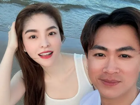 Hồ Việt Trung hạnh phúc khi có con cùng Saka Trương Tuyền