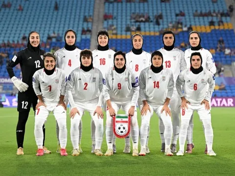 Khoảnh khắc im lặng của tuyển nữ Iran tại Asian Cup