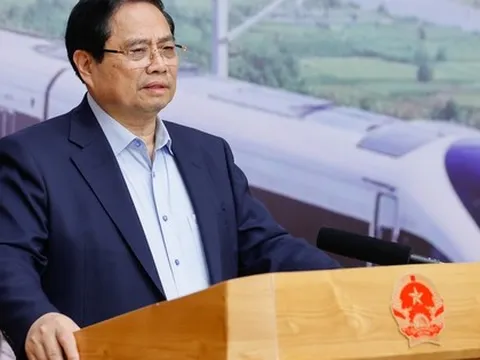 Thủ tướng yêu cầu đẩy nhanh tiến độ các dự án đường sắt đô thị Hà Nội và TPHCM