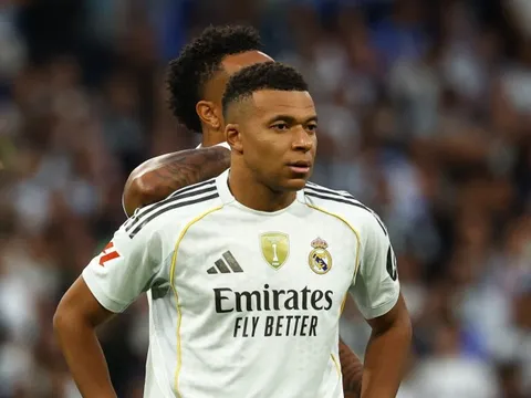 Cú sảy chân khiến Real Madrid trả giá đắt